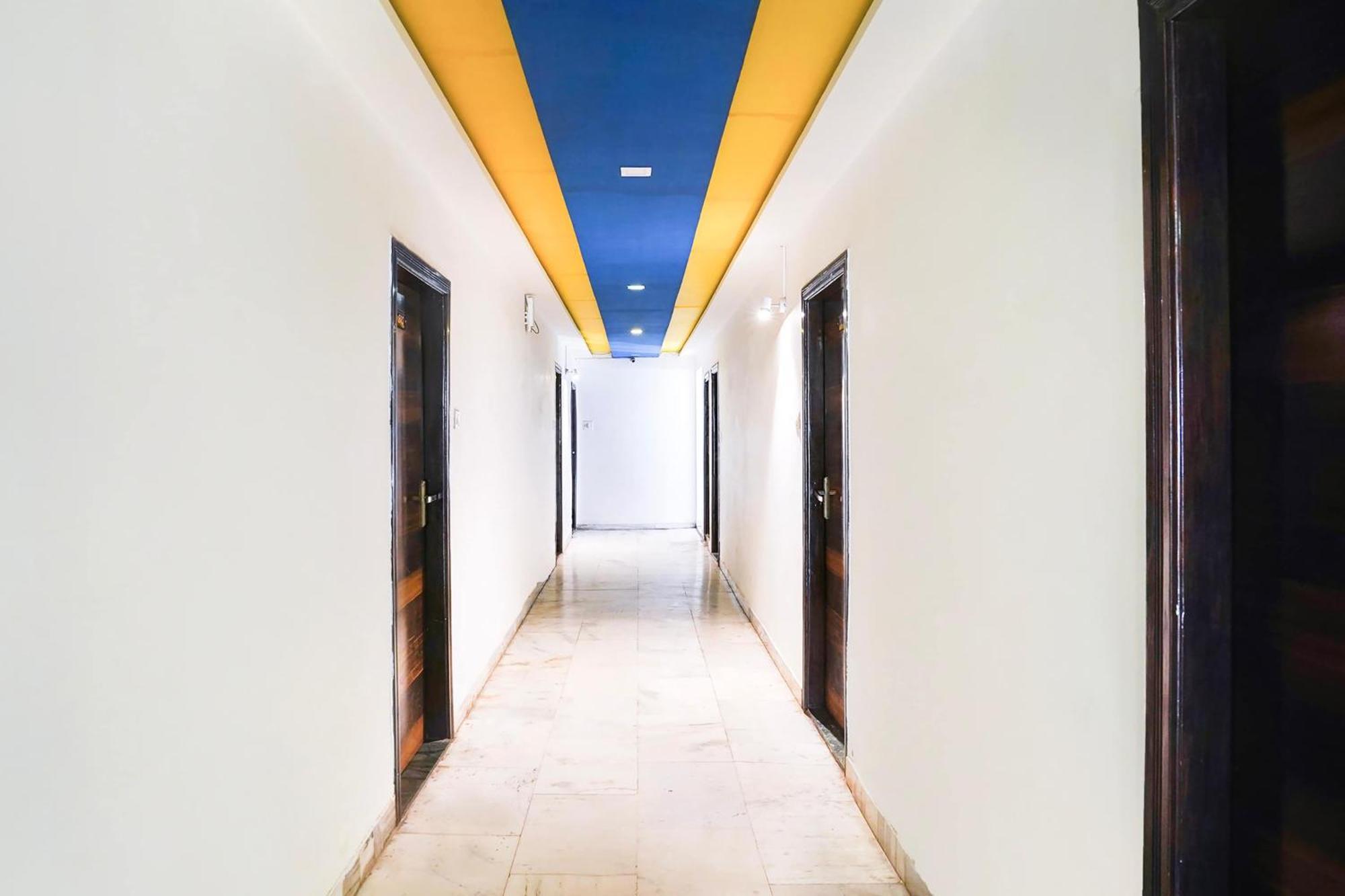OYO 2286 Hotel Bridge Ahmedabad Exterior foto