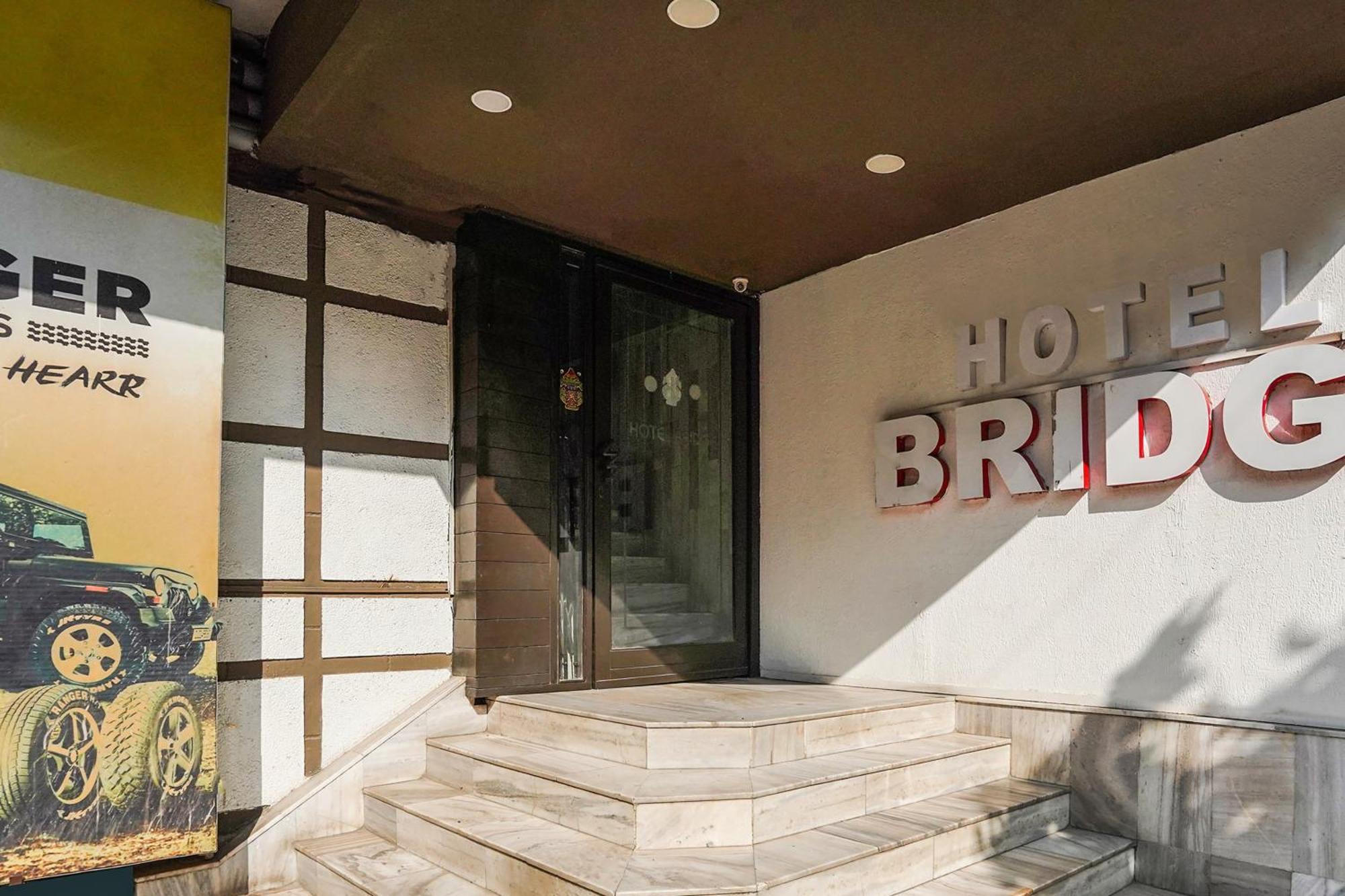 OYO 2286 Hotel Bridge Ahmedabad Exterior foto