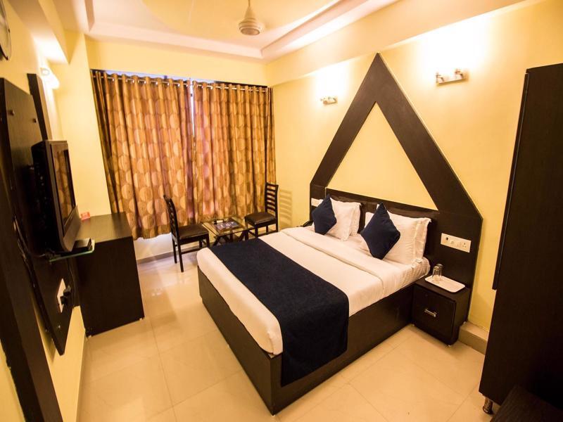 OYO 2286 Hotel Bridge Ahmedabad Exterior foto